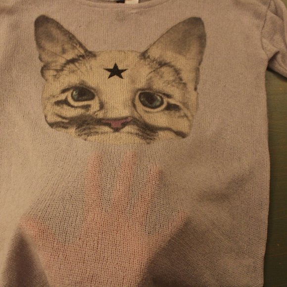 H&M Light Kitty Star Sweater - Picture 4 of 6